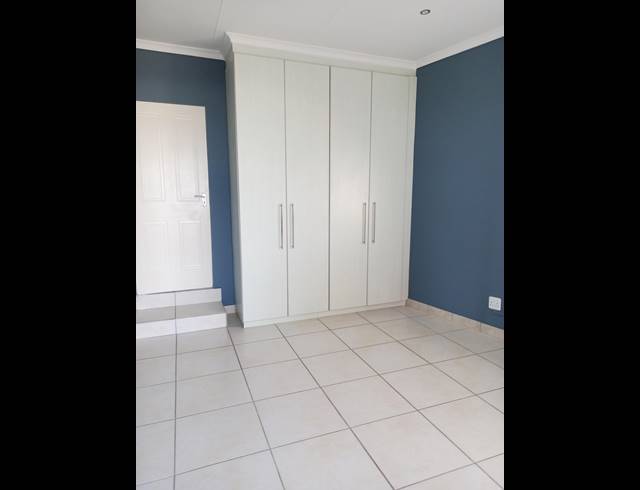 3 BEDROOM APARTMENT RENTED IN SEAVIEW